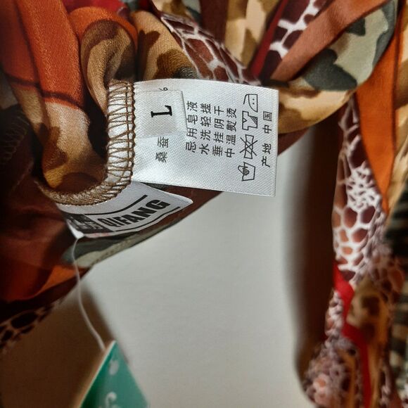 Vintage NEW Silk King Shirt Multicolor Women L Button Up 100% Silk Animal Print - Picture 8 of 11